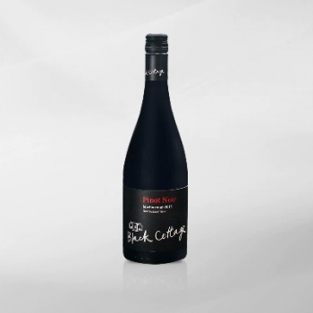 Black Cottage Pinot Noir 750 ml